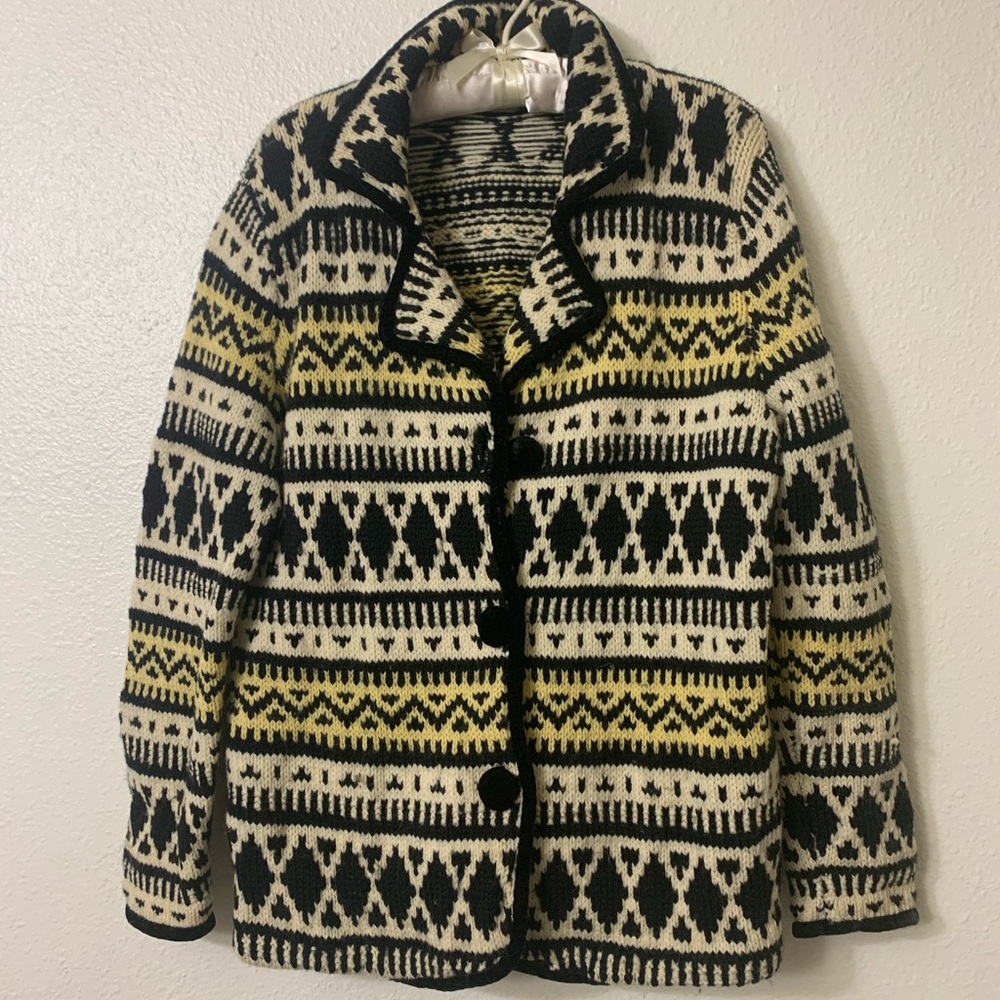 Vintage knit sweater